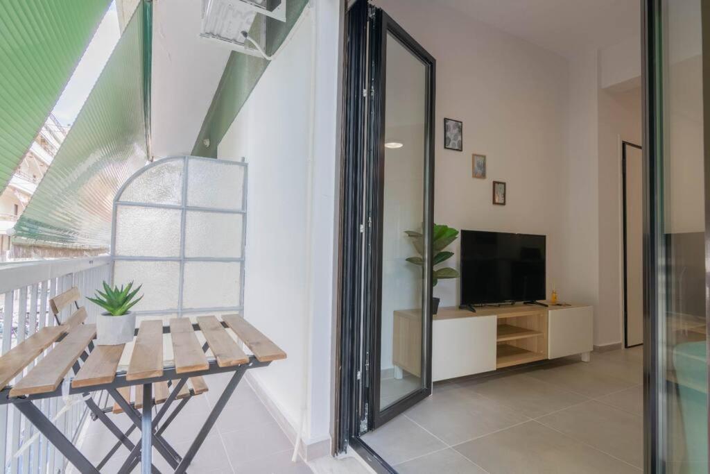 Garden Of Eden In Neos Kosmos Apartment Athens Exterior photo